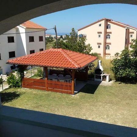 Apartmani Vibovec Lana 305 로파르 외부 사진